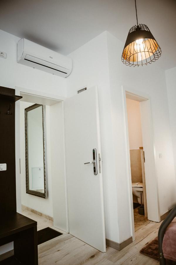 Appartement Arini White House à Sibiu Extérieur photo